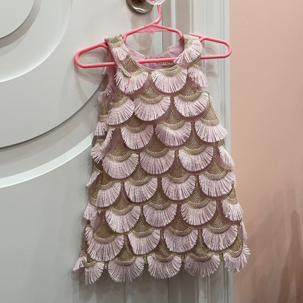 Never worn sz 12m oshkosh genuine kids pink dress. Diaper cover included w/ tags